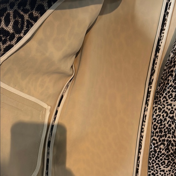 Leopard Print Women's Jacket - Picture 6 of 12